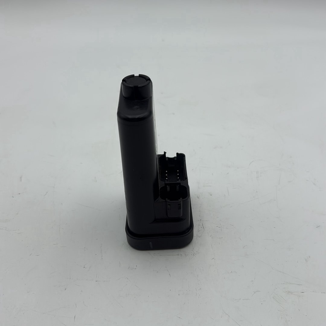 2007 - 2012 Harley-Davidson Dyna Street Bob Turn Signal Security Module TSSM 68925-07