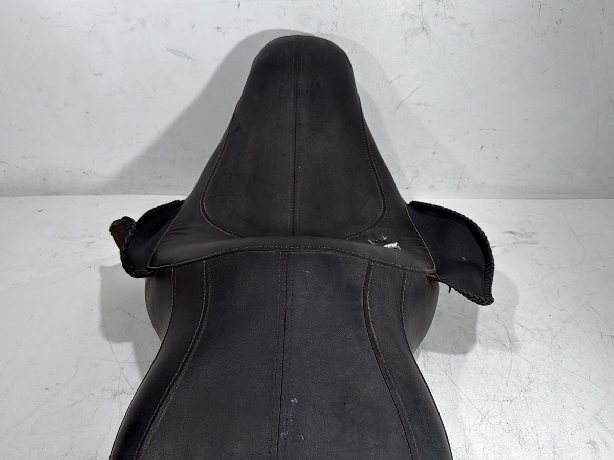 2011 Harley Heritage Softail Classic Passenger Rider Driver Seat Saddle * TORN *