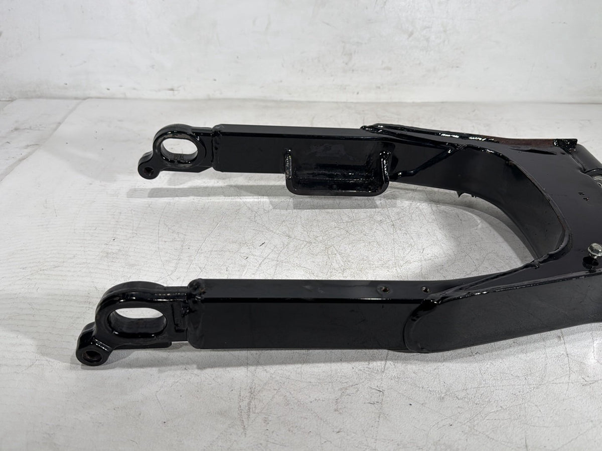 2007 Harley Electra Glide Touring Ultra OEM Rear Fork Swingarm Swing Arm