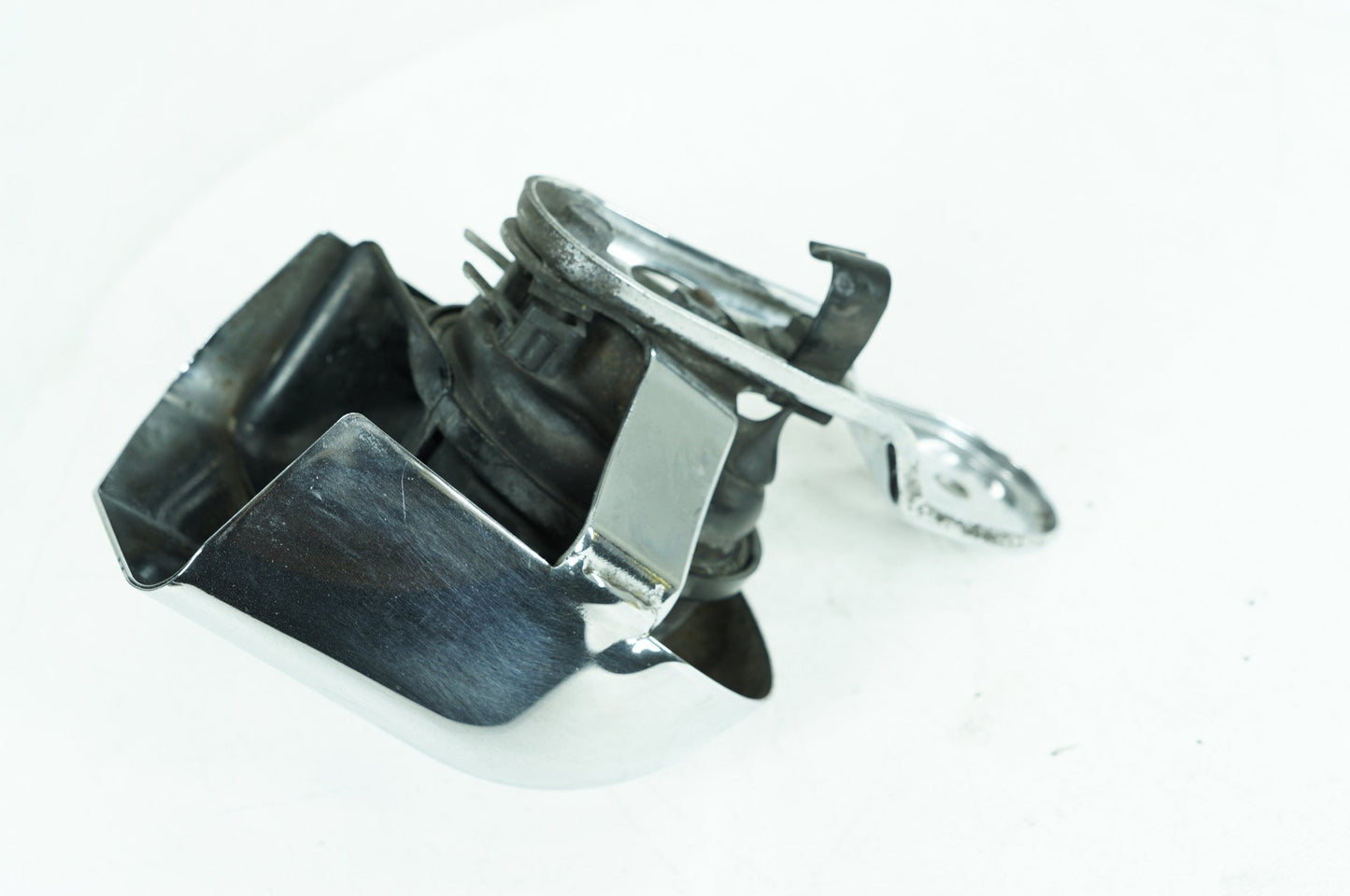 2008 - 2016 Harley-Davidson Touring Road Glide Custom Horn Signal Klaxon Chrome Cover   69012-93A