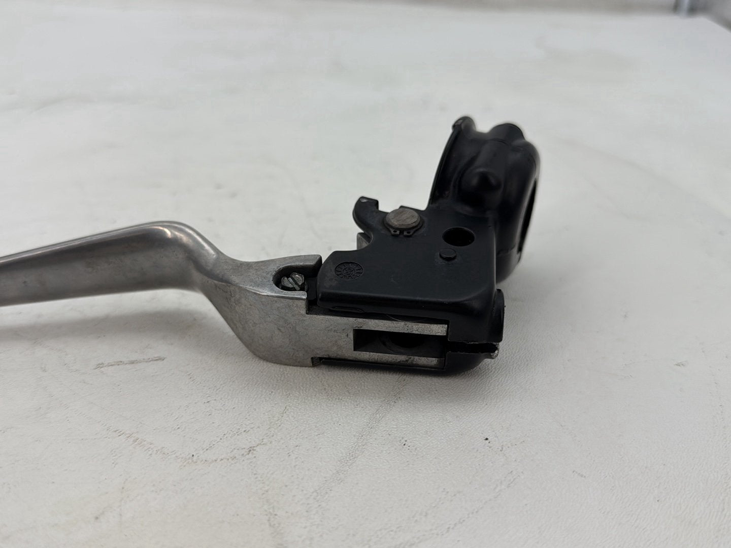 2007 Harley Street Glide Touring FLHX OEM Front Left Hand Clutch Control Lever