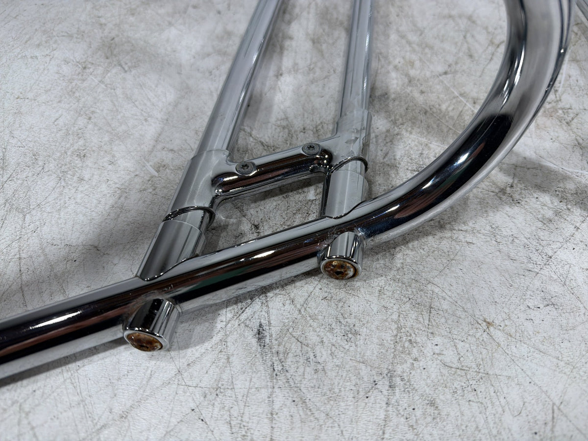 2006 Harley Electra Glide Touring Classic OEM Rear Left Right Saddlebag Guard Rails Bar