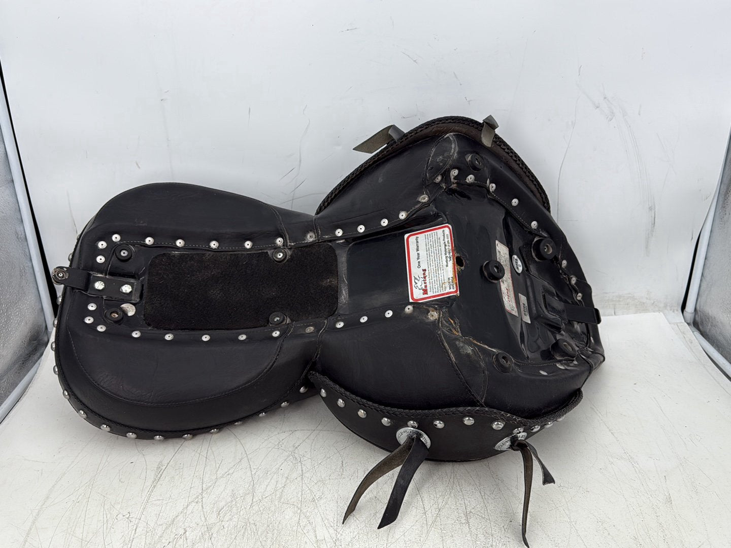 2000 Harley Softail FLSTC Heritage Classic OEM Passenger Rider Driver Seat Saddle