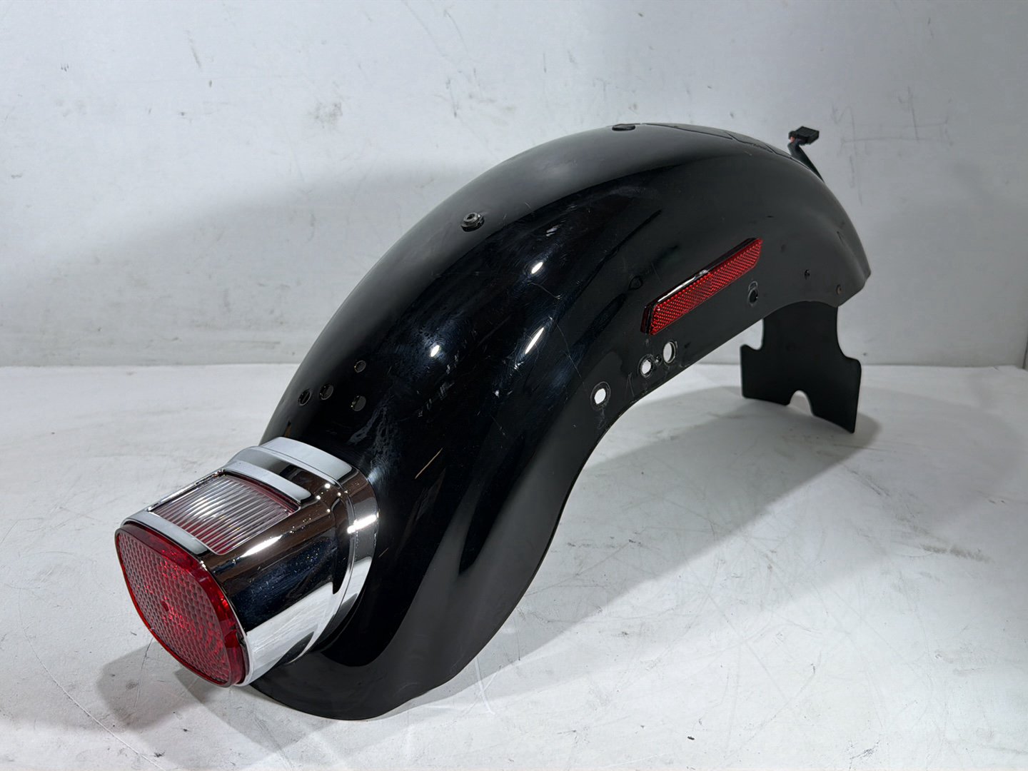 2005 Harley Sportster 1200 Roadster XL1200R OEM Rear Wheel Fender Taillight Brake Lamp