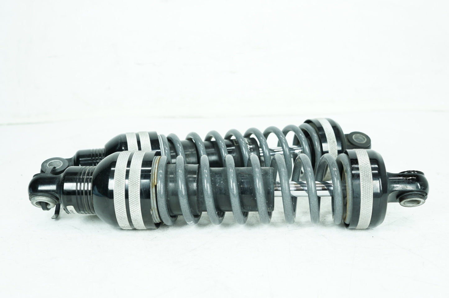 2008 - 2016 Harley-Davidson Touring Road Glide Ultra Rear Left Right Shock Absorbers 944-4002UT