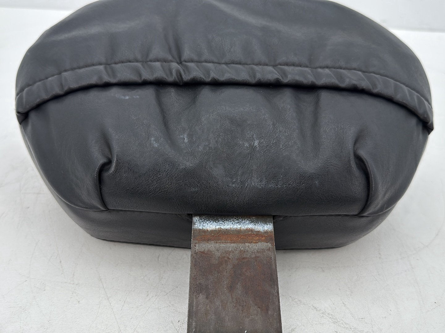 2008 Harley Touring FLHTCU Electra Glide Ultra OEM Rider Driver Backrest Adjustable Cushion Pad