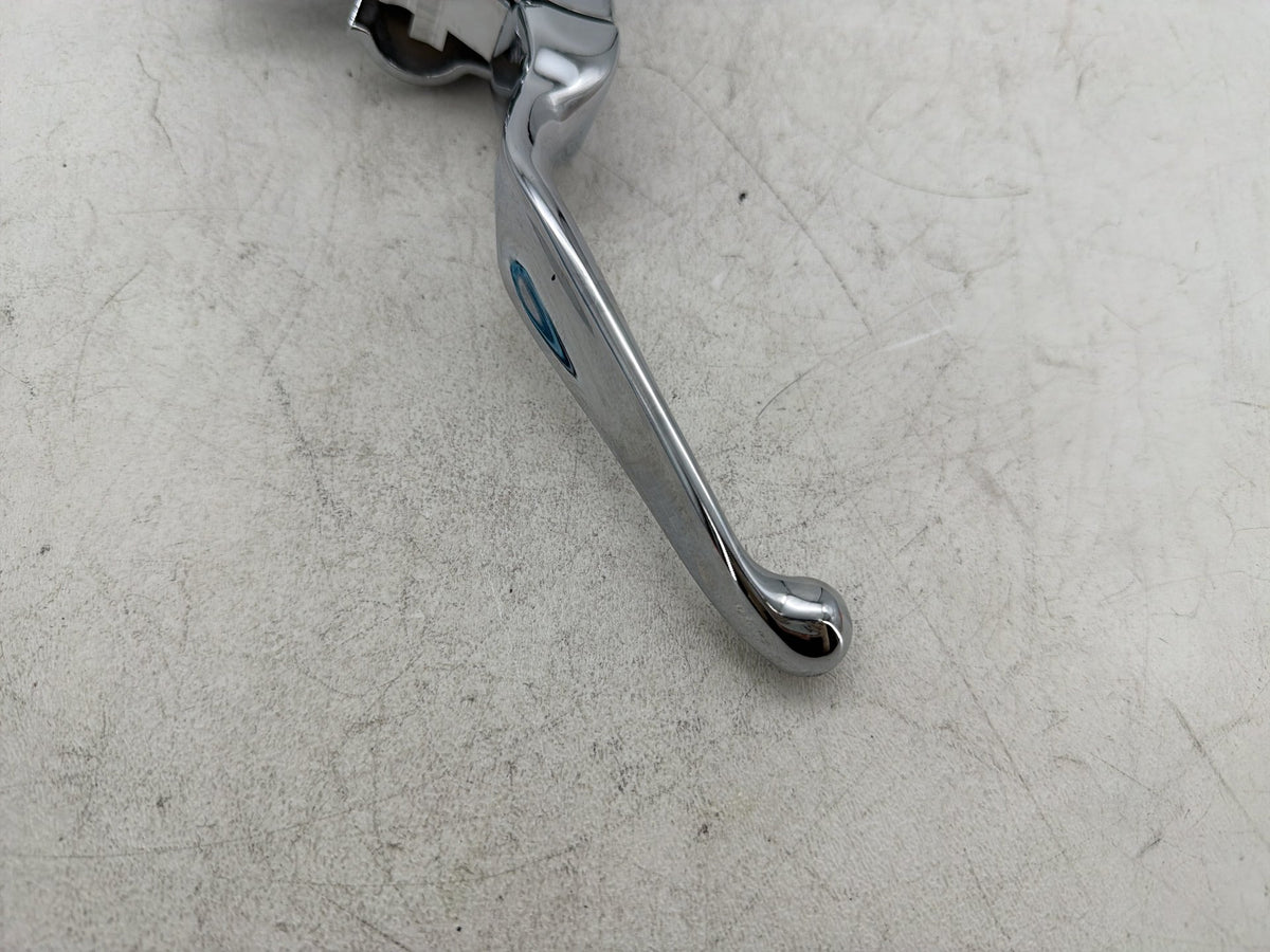 2003 Harley Softail Deuce FXSTDI OEM Front Right Brake Lever Master Cylinder
