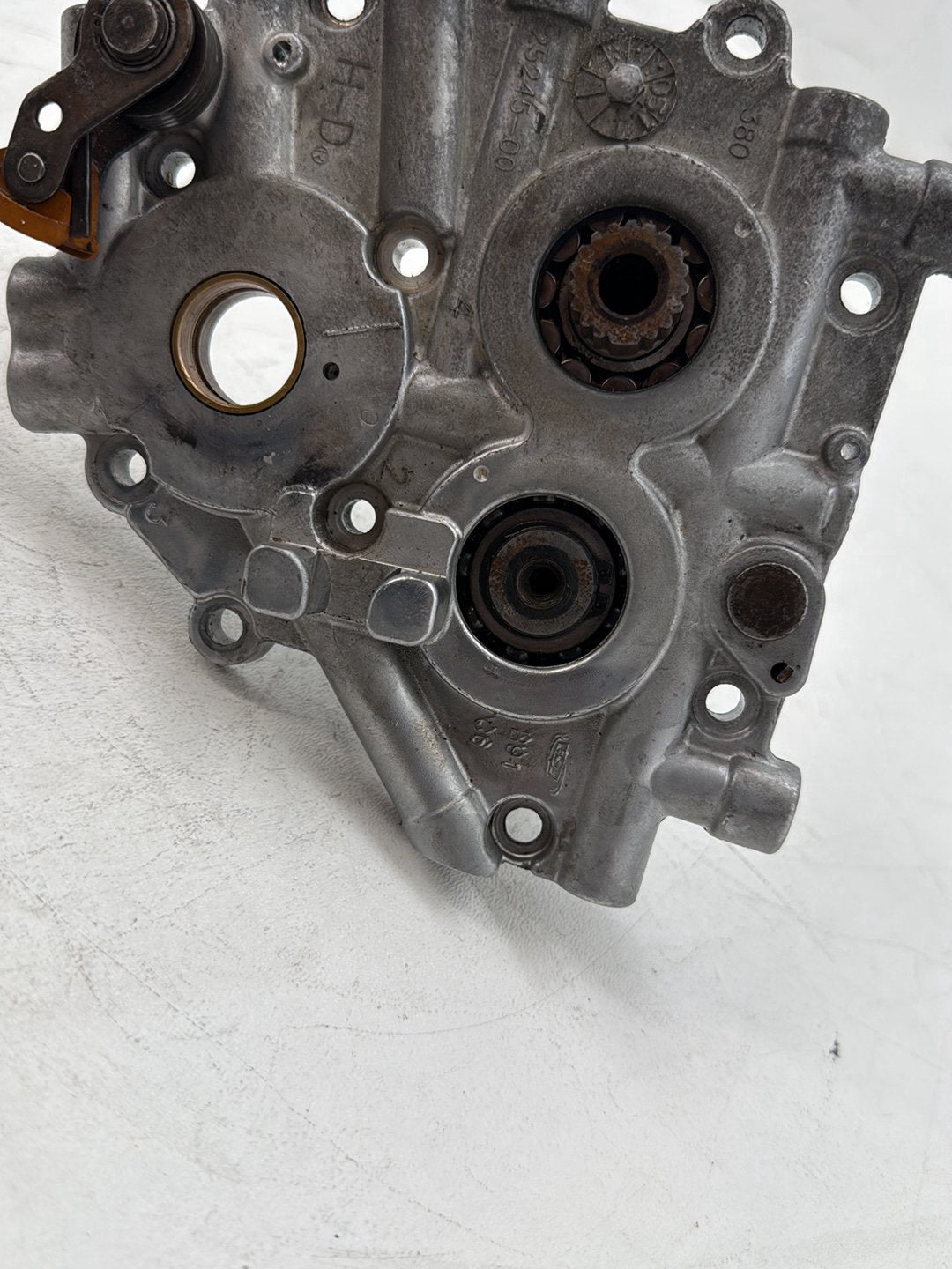 2006 Harley Touring FLHTCI Electra Glide Classic OEM Engine Motor Cam Support Camshaft Plate