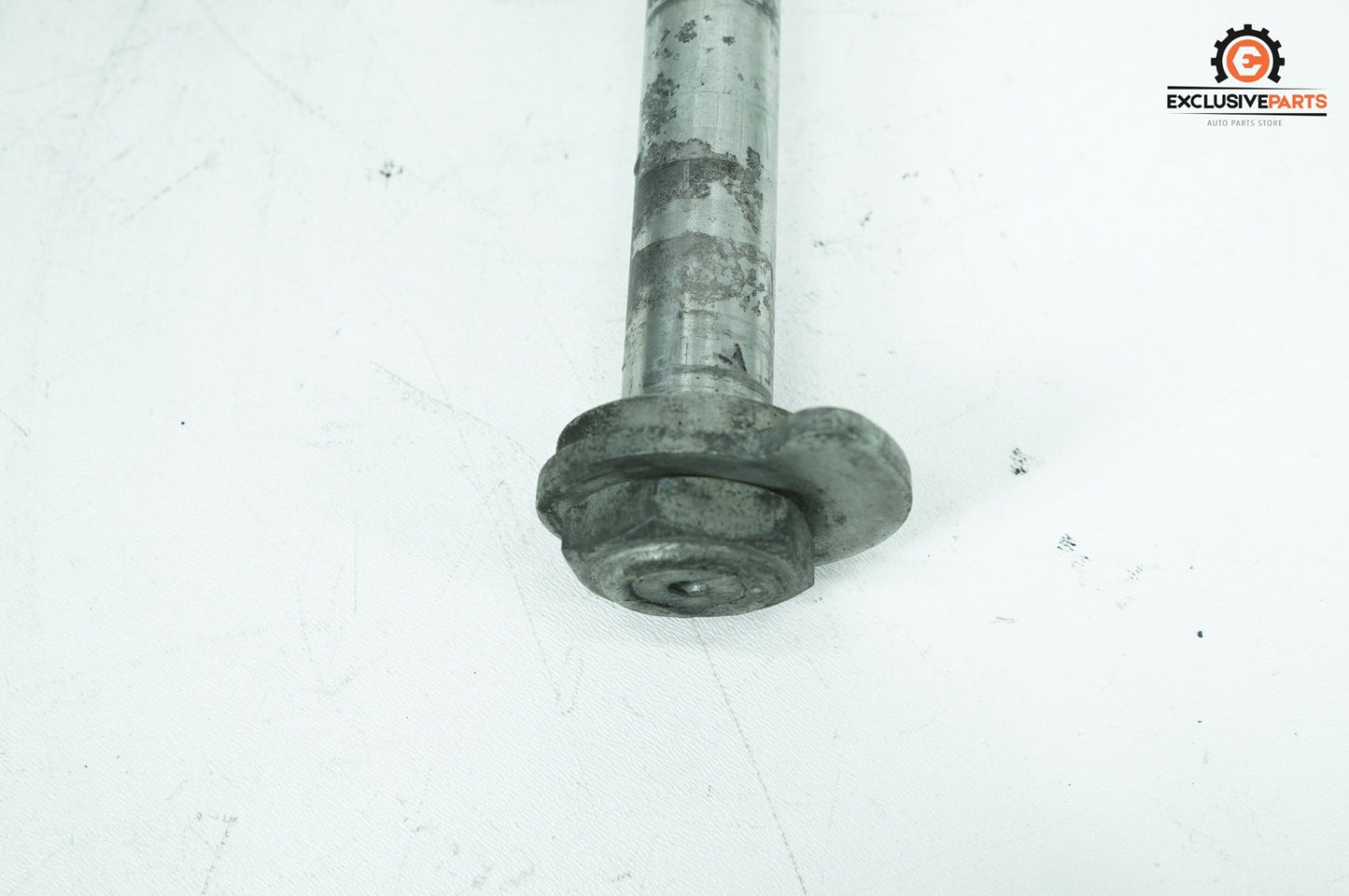 2007 - 2013 Harley-Davidson Touring Electra Glide Classic Rear Wheel Axle Bolt Shaft 41056-09