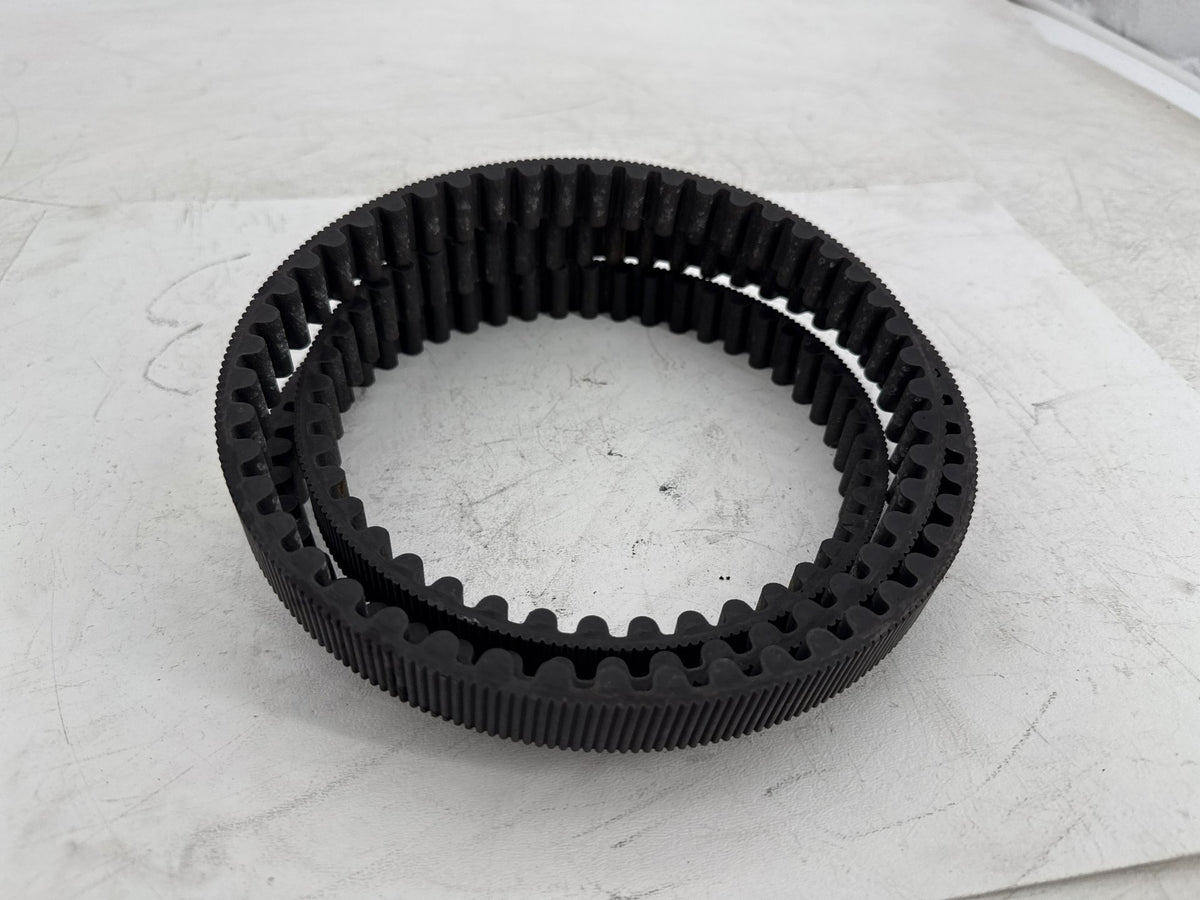 2013 Harley Street Glide Touring FLHX OEM Rear Drive Belt 40024-09 140T 1"