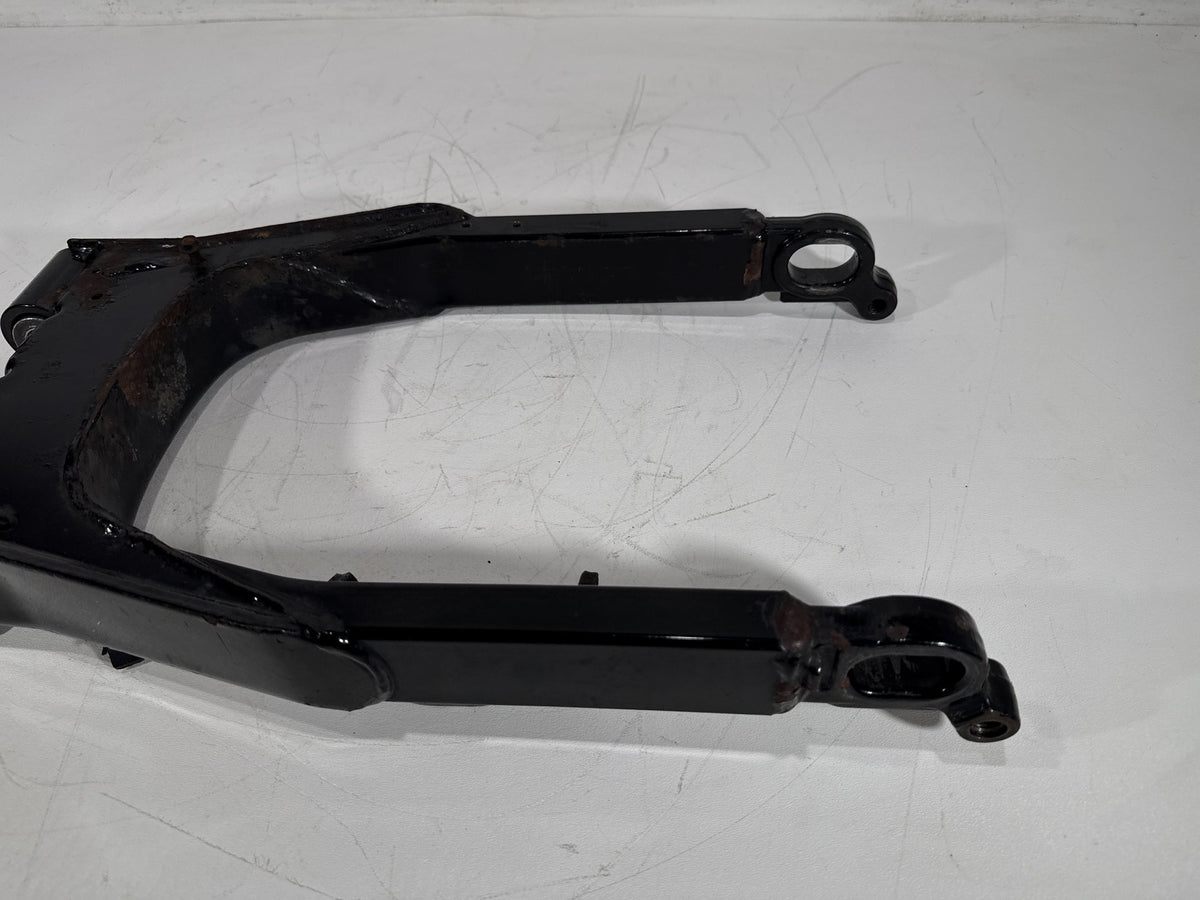 2006 Harley Road King Touring Custom OEM Rear Fork Swingarm Swing Arm