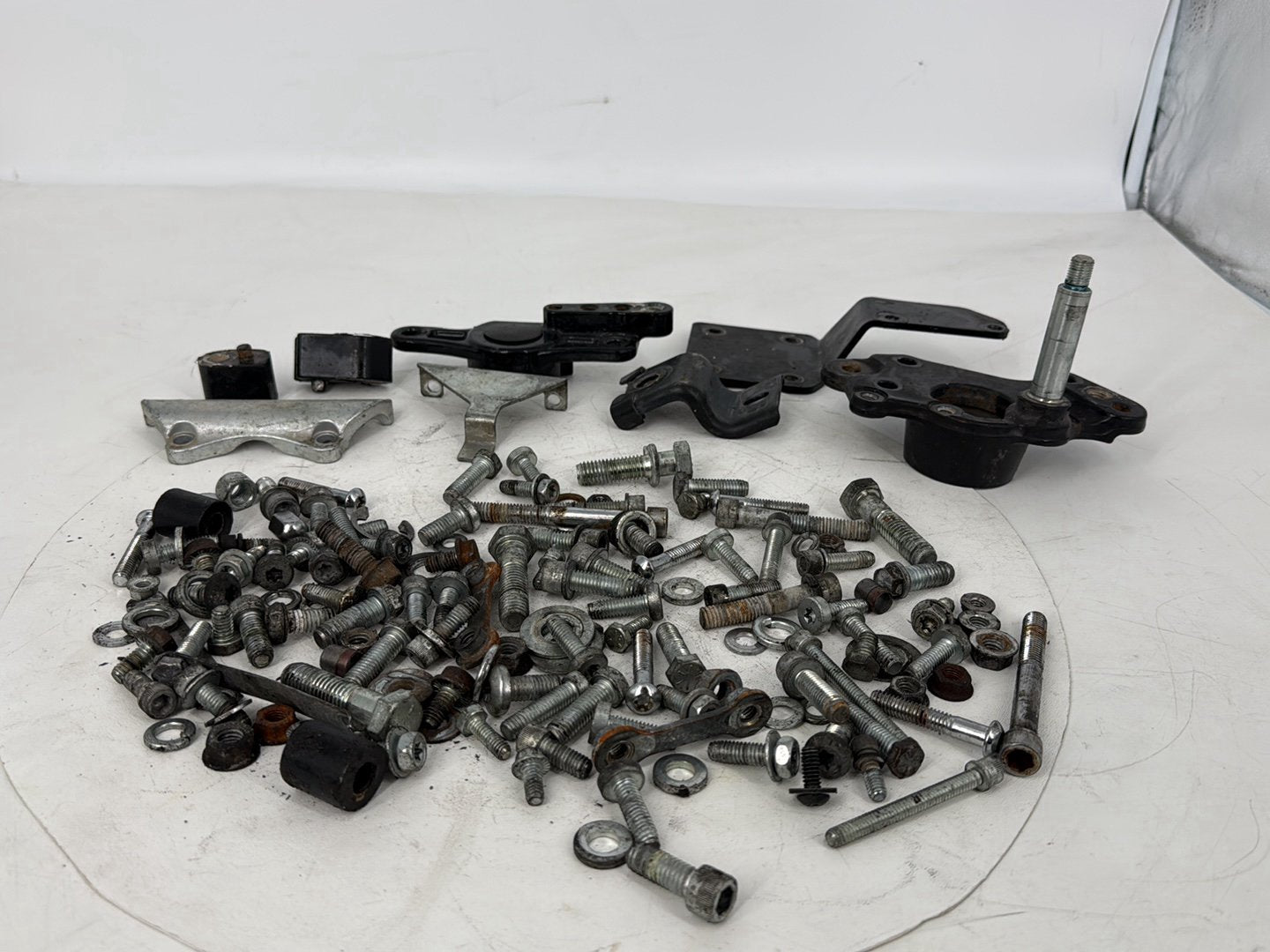 2008 - 2016 Harley-Davidson Touring Street Glide Hardware Bolts Nuts & Brackets 47460-09BHP , 47460-09