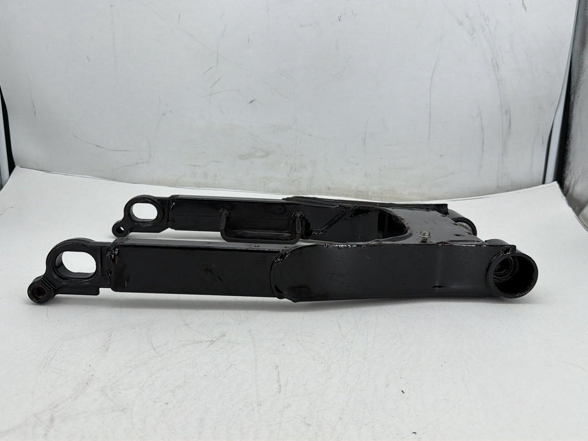 2005 Harley Electra Glide Touring Ultra OEM Rear Fork Swingarm Swing Arm