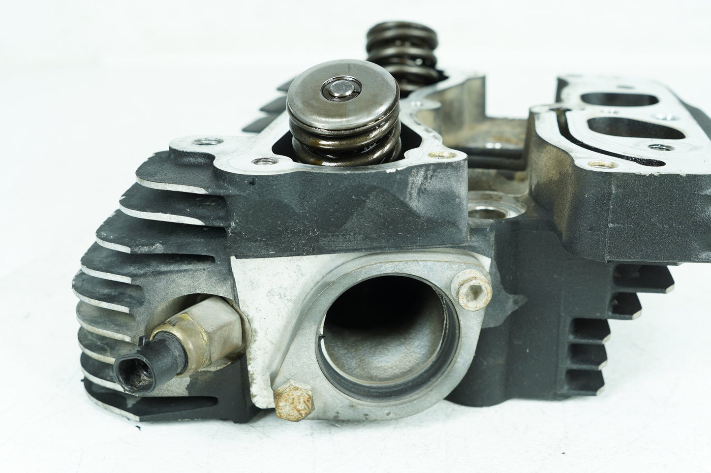 1999 - 2006 Harley-Davidson Touring Road King Classic Front Twin Cam Engine Cylinder Head 16723-99