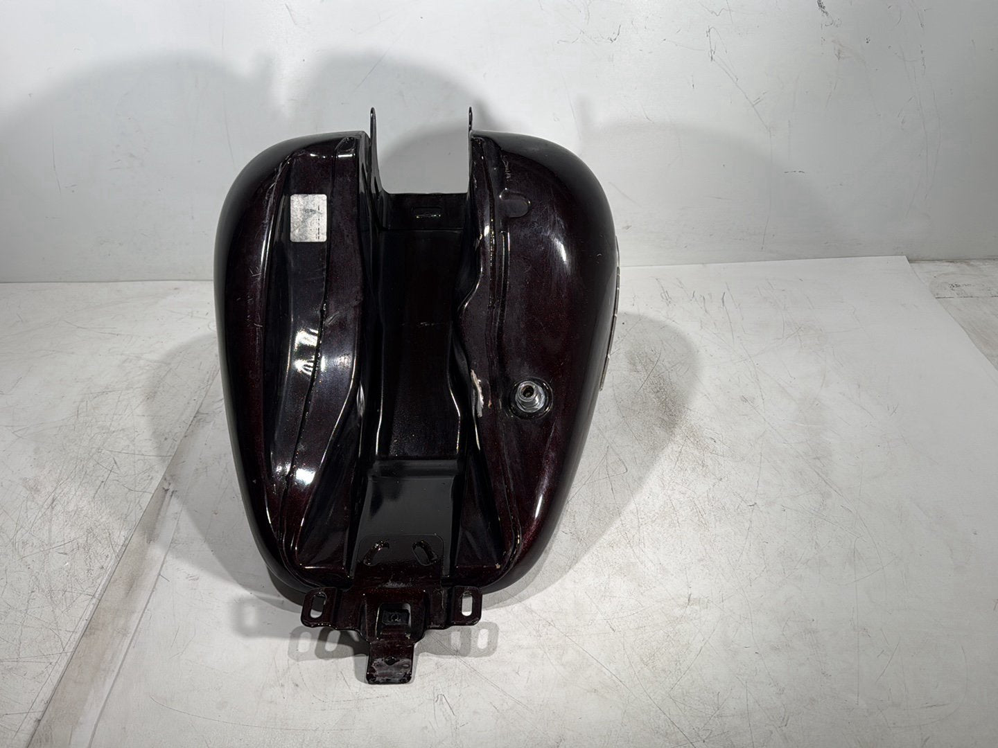 2011 Harley Street Glide Touring FLHX OEM Fuel Gas Tank Gasoline Reservoir