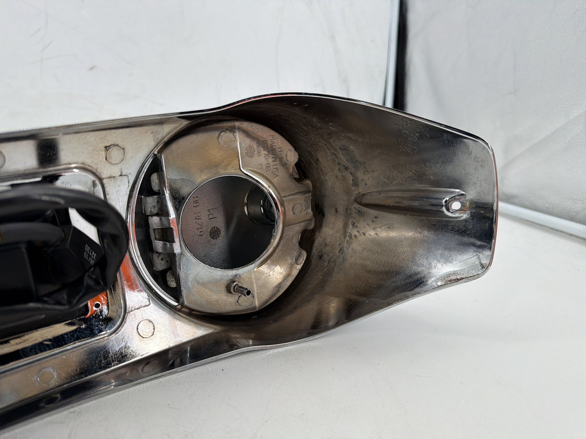 2011 Harley Electra Glide Touring Ultra OEM Fuel Gas Tank Dash Console NOKey