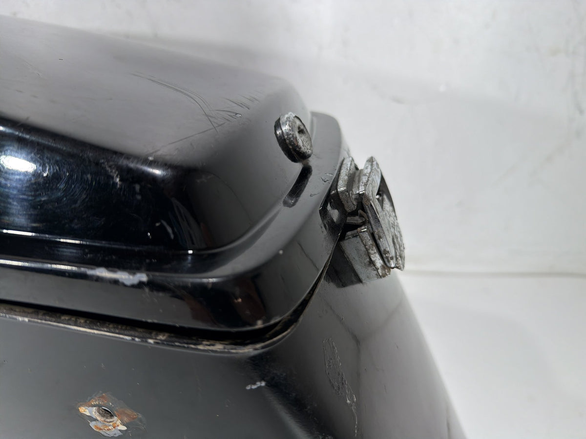 1991 Harley Electra Glide Touring Classic OEM Right 1 Saddlebag Luggage NO Key