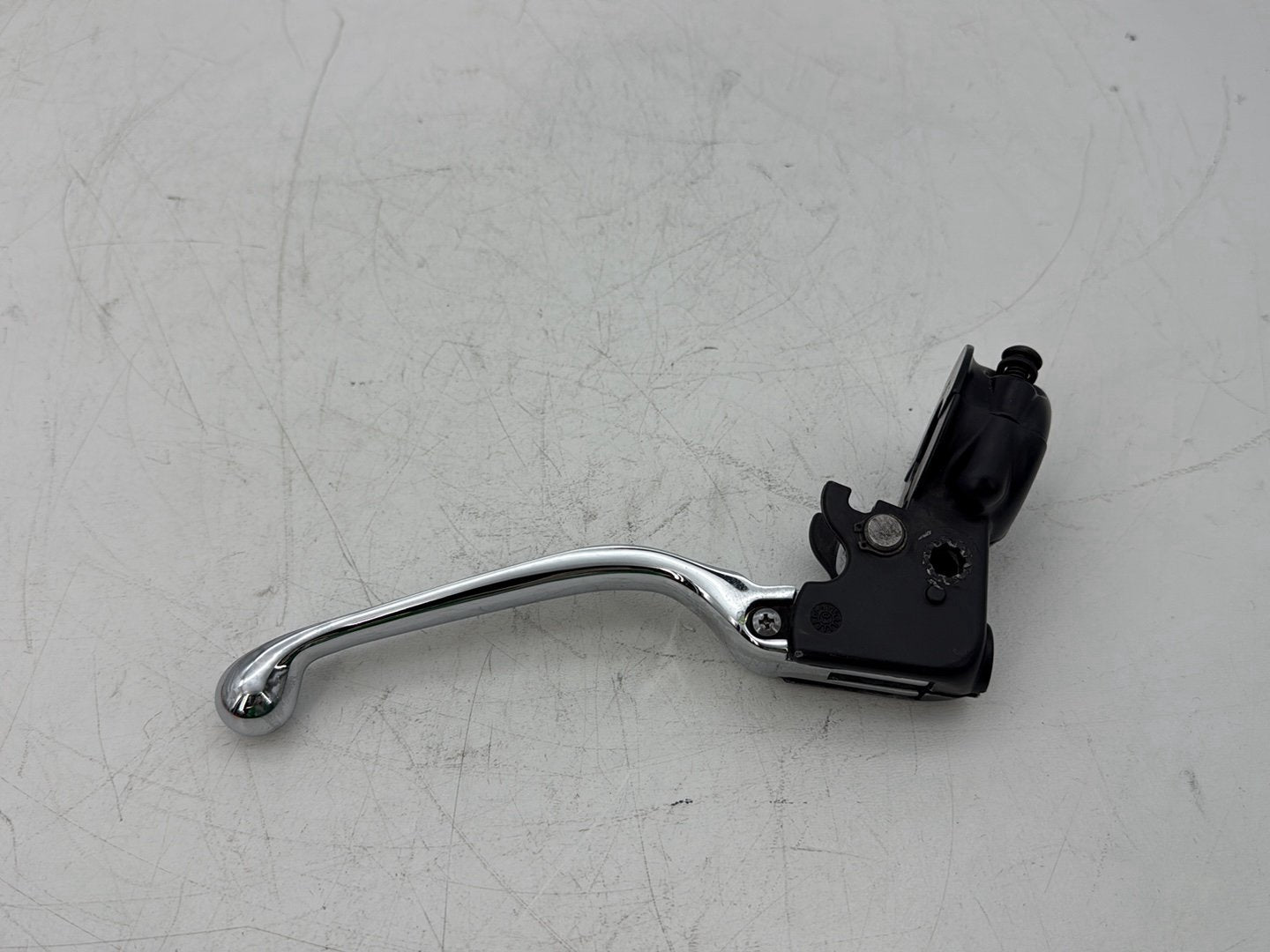 2005 Harley Touring FLHRCI Road King Classic OEM Front Left Hand Clutch Control Lever