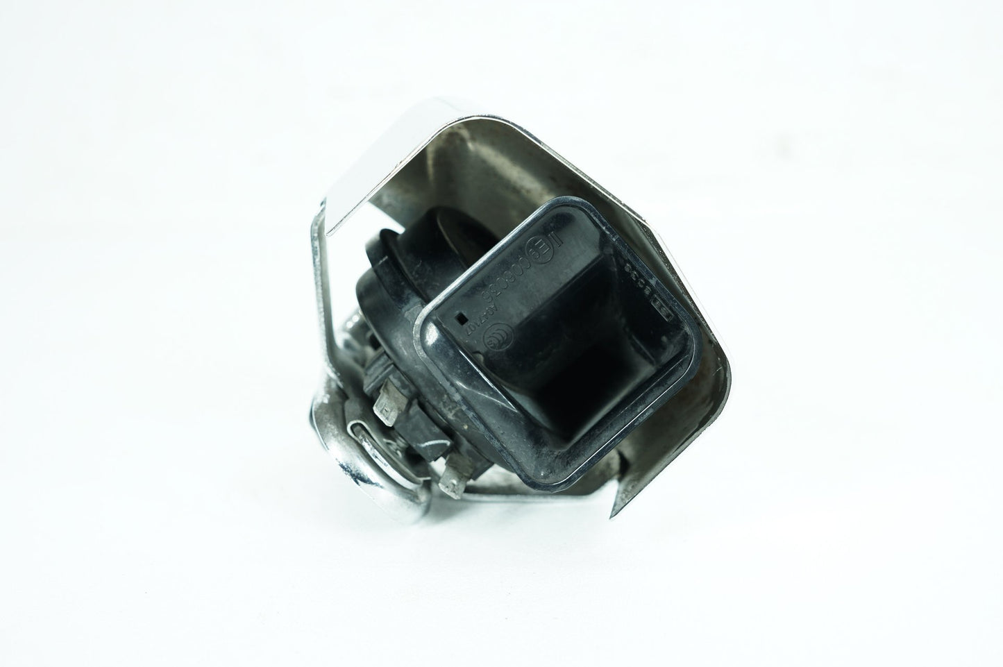 2007 - 2011 Harley-Davidson Softail Heritage Classic Horn Signal Klaxon Chrome Cover 69060-90G