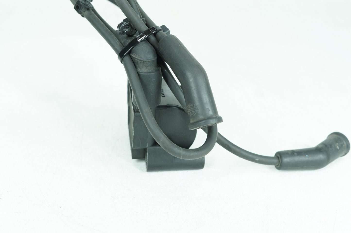 2008 - 2016 Harley-Davidson Touring Electra Glide Ultra Ignition Coil Spark Plugs Cable 31696-07A