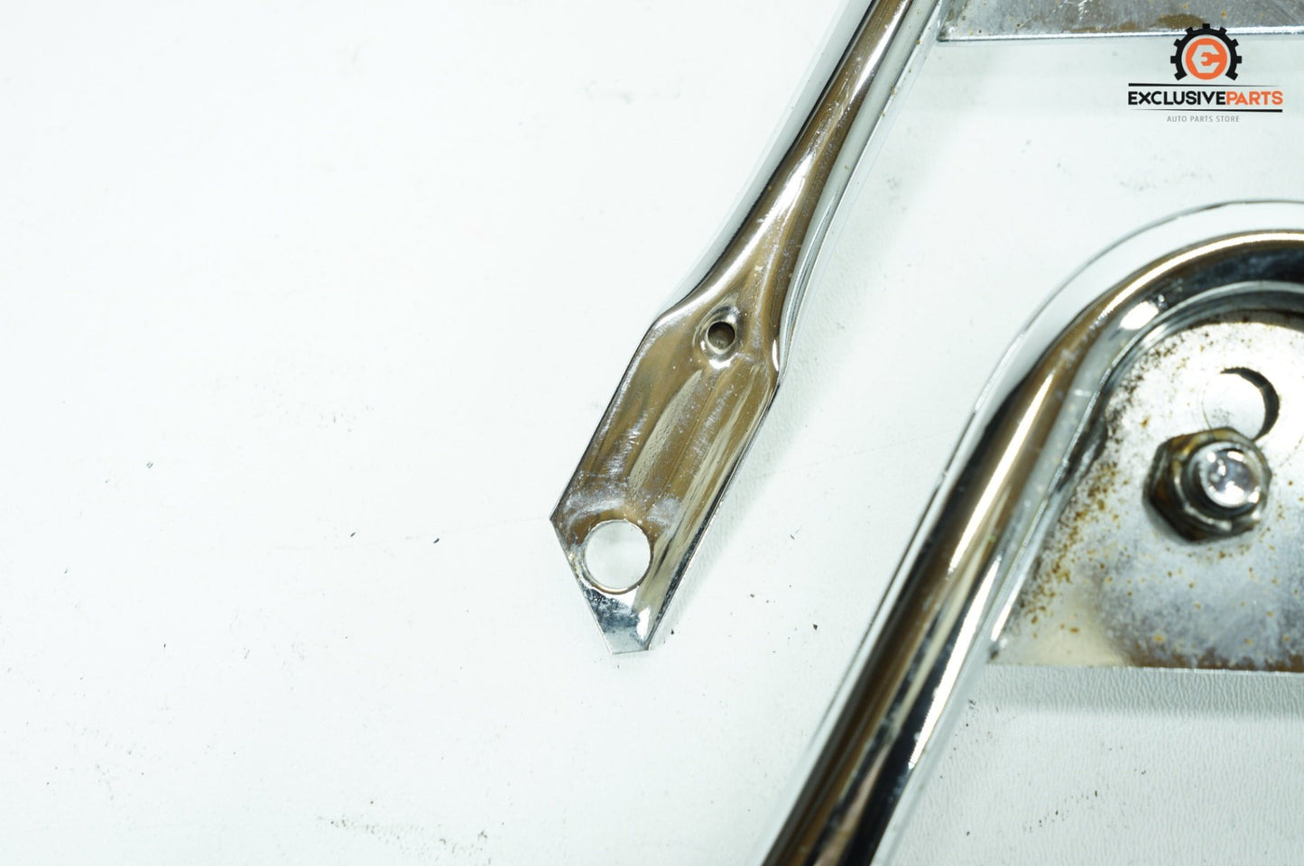1999 - 2006 Harley-Davidson Touring Road King Classic Detachable Tour Pak Luggage Box Bracket 53706-95