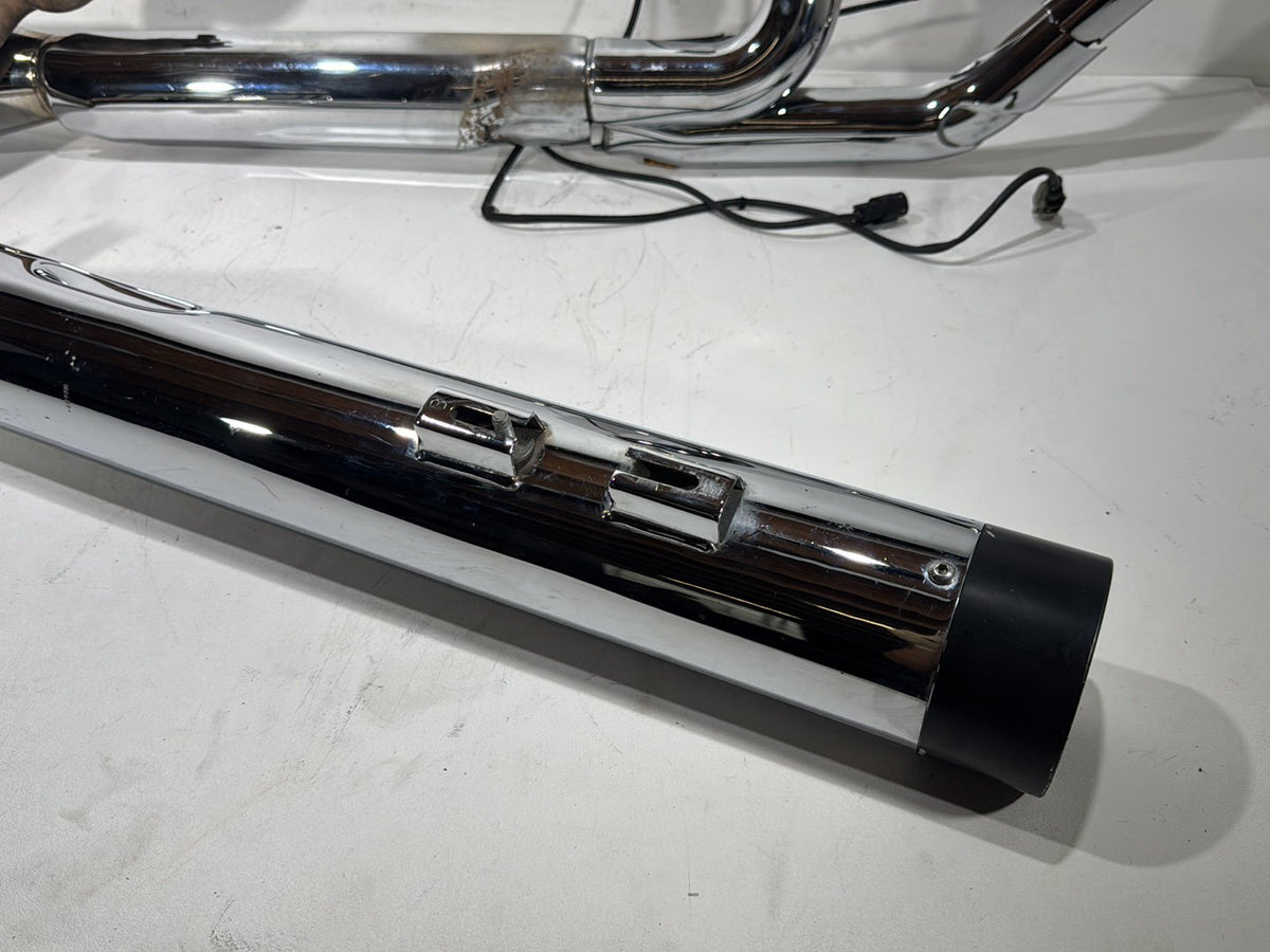 2017 Harley Road Glide Touring FLTRXS OEM Exhaust Header Pipes Muffler 65600176