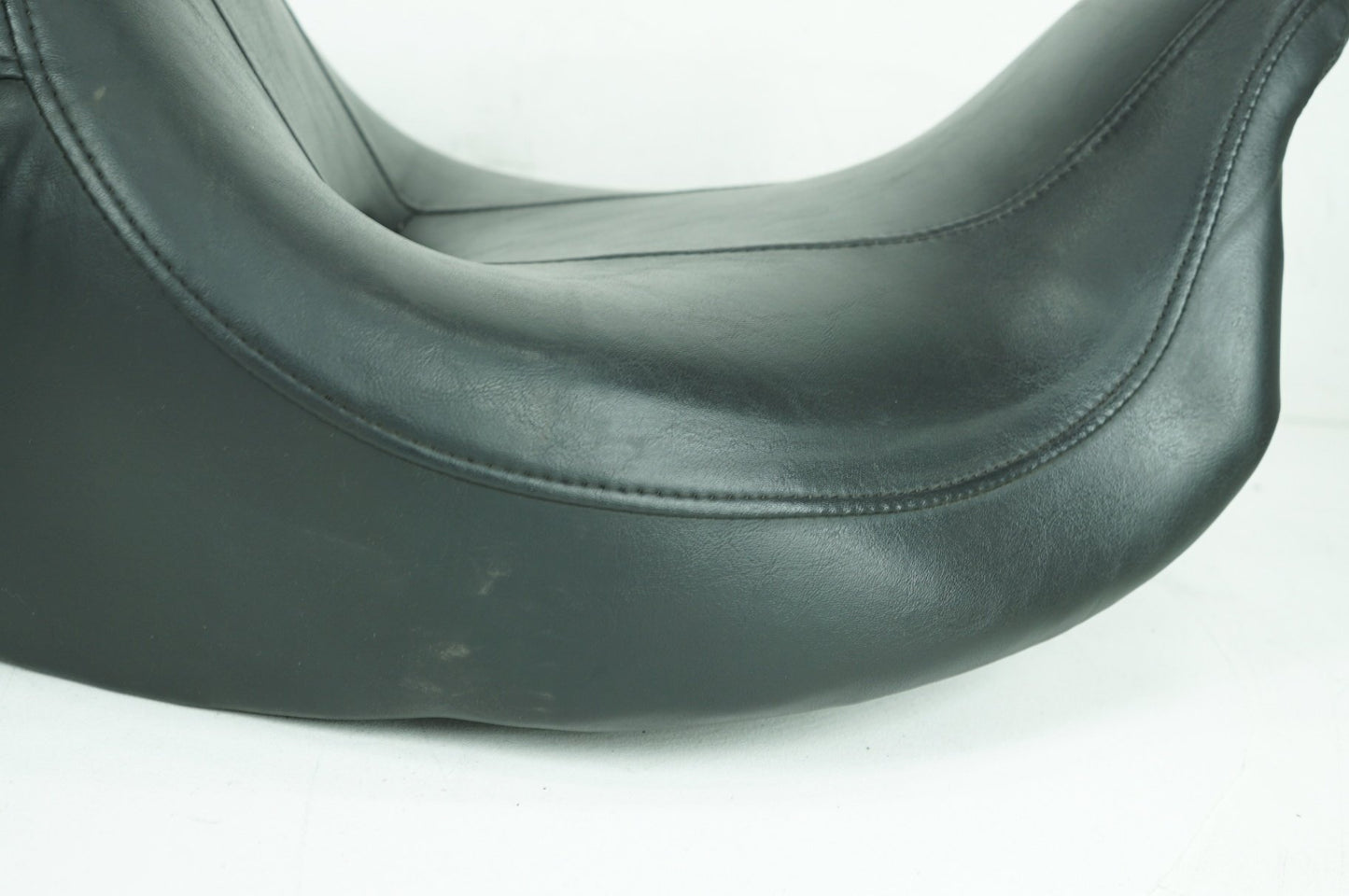 2007 - 2012 Harley-Davidson Touring Electra Glide Ultra Passenger Rider Driver Seat Saddle 52164-10