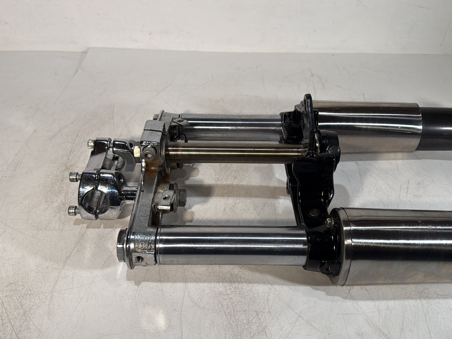 1986 - 1998 Harley-Davidson Softail Heritage Classic Front Triple Tree Set & LH RH Fork Legs Sliders 45915-86 , 56567-86B