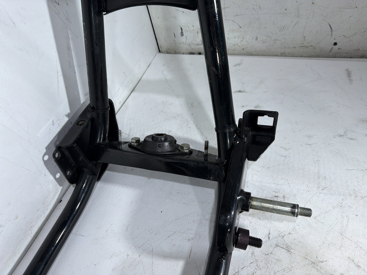 2004 Harley Electra Glide Touring Ultra OEM Body Main Frame Chassis CLN CLR