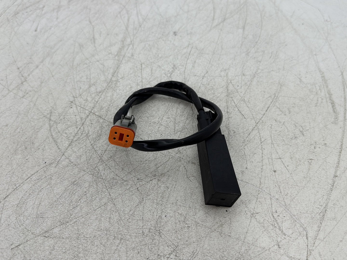 2011 Harley Street Glide Touring FLHX OEM Security Module Antenna Wire 68956-07