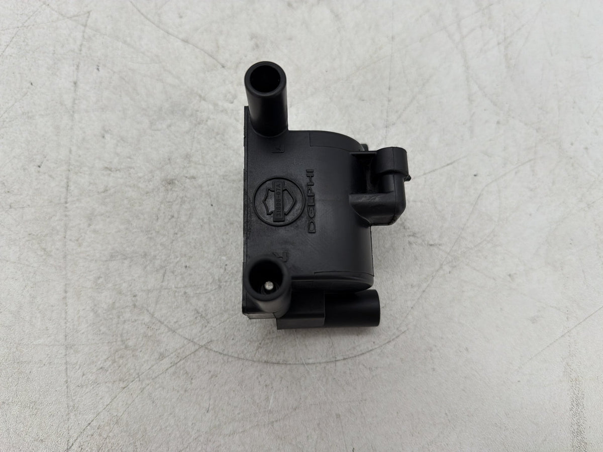 2017 Harley Dyna Street Bob FXDB OEM Ignition Coil Spark Igniter 31696-07A