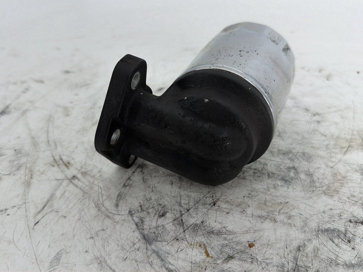 08 Harley Touring FLHTCUI Electra Glide Ultra OEM Engine Motor Mount Oil Filter