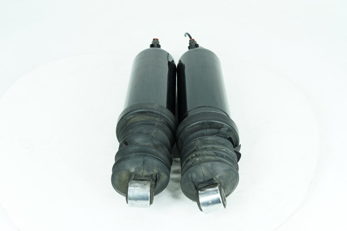 2012 Harley Touring Road Glide Custom Rear Left Right Shock Absorbers Low 12"