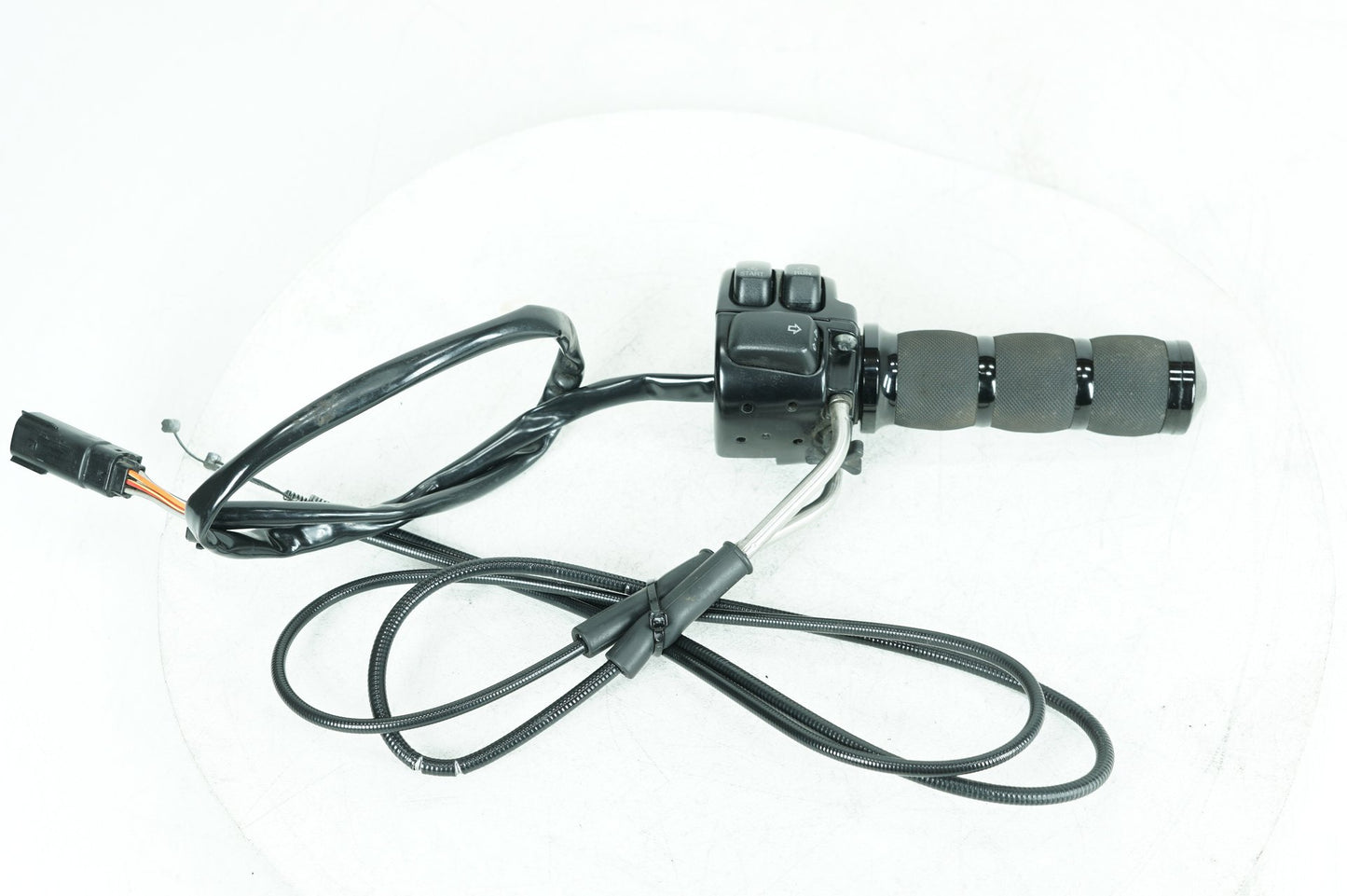 2010 Harley Sportster XL883N Iron 883 Right Engine Start Kill Switches Controls