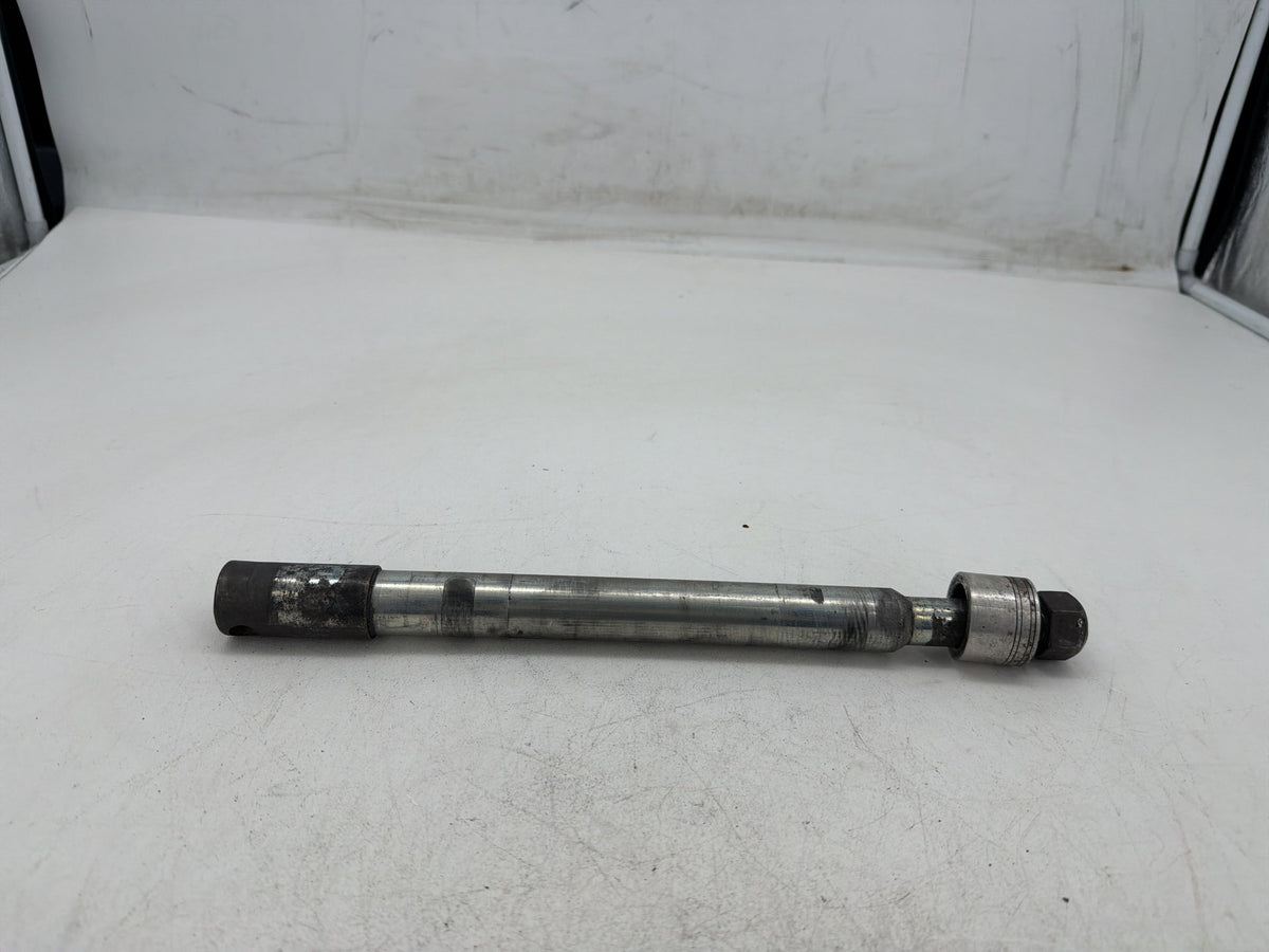 2012 Harley Electra Glide Touring Ultra OEM Front Wheel Axle Bolt Shaft