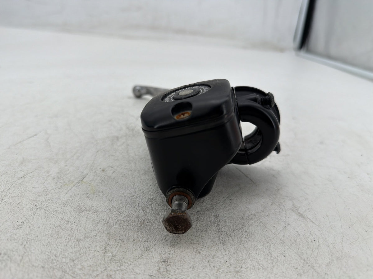 1996 Harley Electra Glide Touring Ultra Front Right Brake Lever Master Cylinder