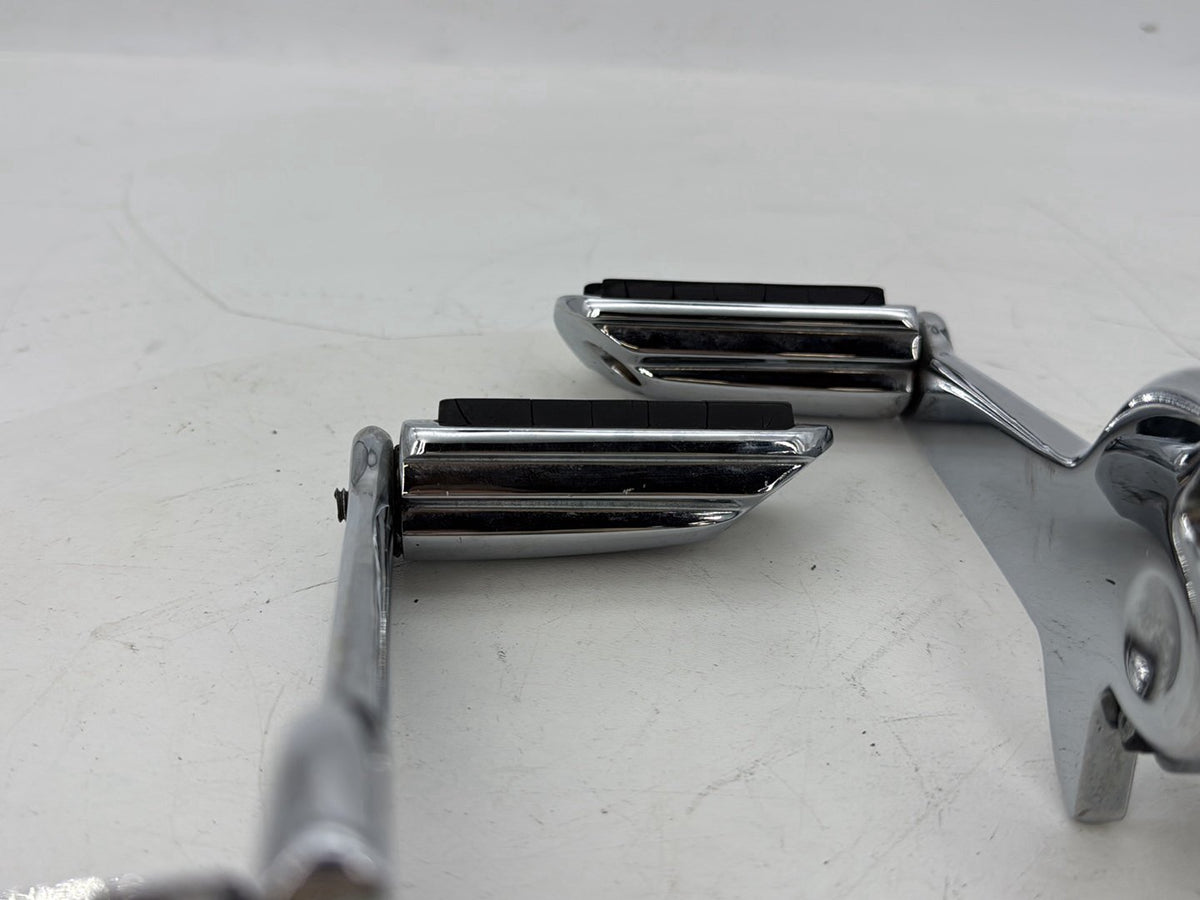 02 Harley Touring CVO Screamin Road King Passenger Left Right Foot Pegs Kuryakyn