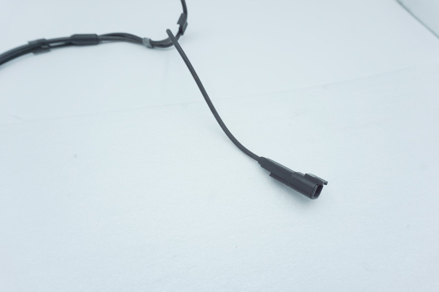 2008 - 2016 Harley-Davidson Dyna Wide Glide Front Wheel ABS Speed Sensor 40682-12
