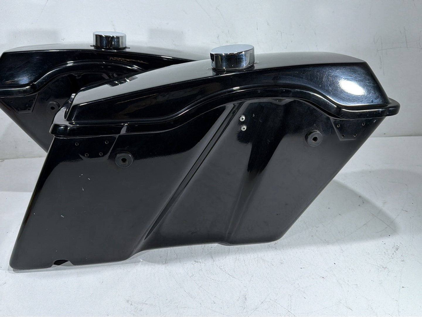 2009 Harley Road King Touring Police OEM Left Right Saddlebags Luggage NOKey