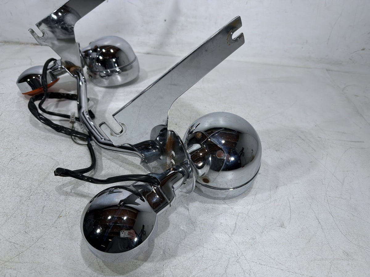 97 Harley Road King Touring FLHR OEM Front Turn Signal Indicators Aux Light Bar