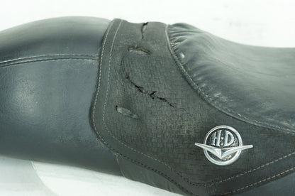 1999 - 2006 Harley-Davidson Touring Electra Glide Passenger Rider Driver Seat Saddle  	51704-05