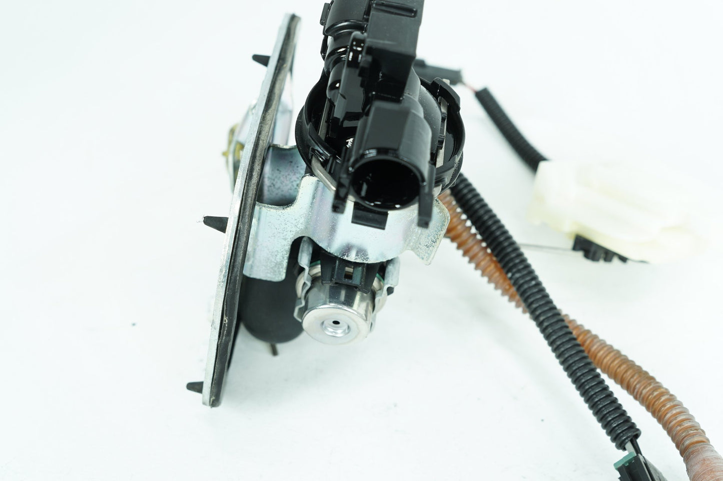 2007 - 2012 Harley-Davidson Softail Heritage Classic Gas Gasoline Fuel Petrol Pump Sending 75141-08A
