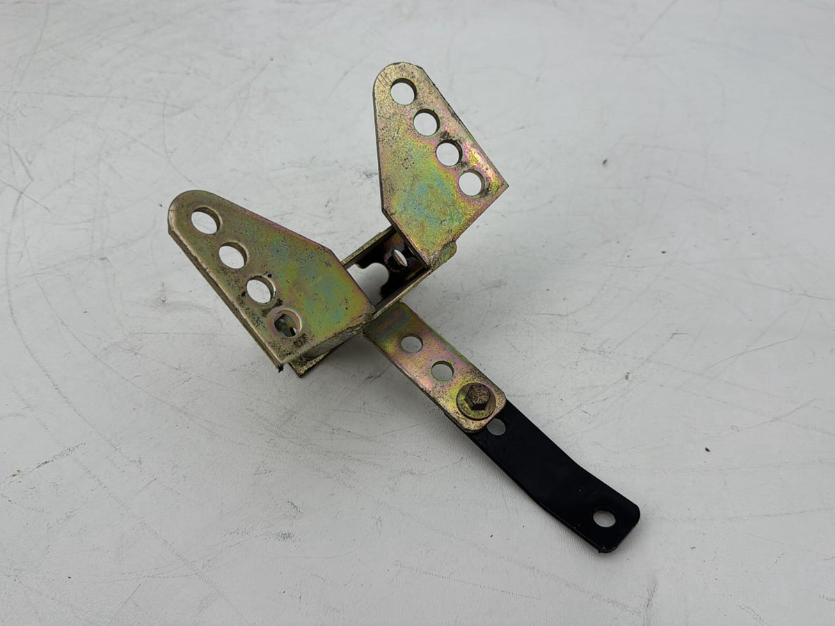 1999 - 2006 Harley-Davidson Touring Electra Glide Classic Front Driver Rider Backrest Bracket Mount 52589-09A