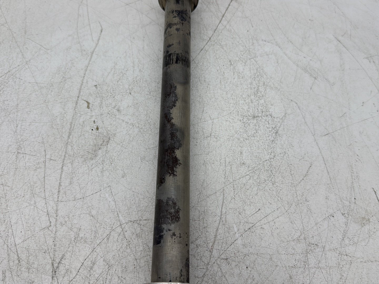 2008 Harley Dyna FXDL Low Rider Anniversary OEM Rear Wheel Axle Bolt Shaft