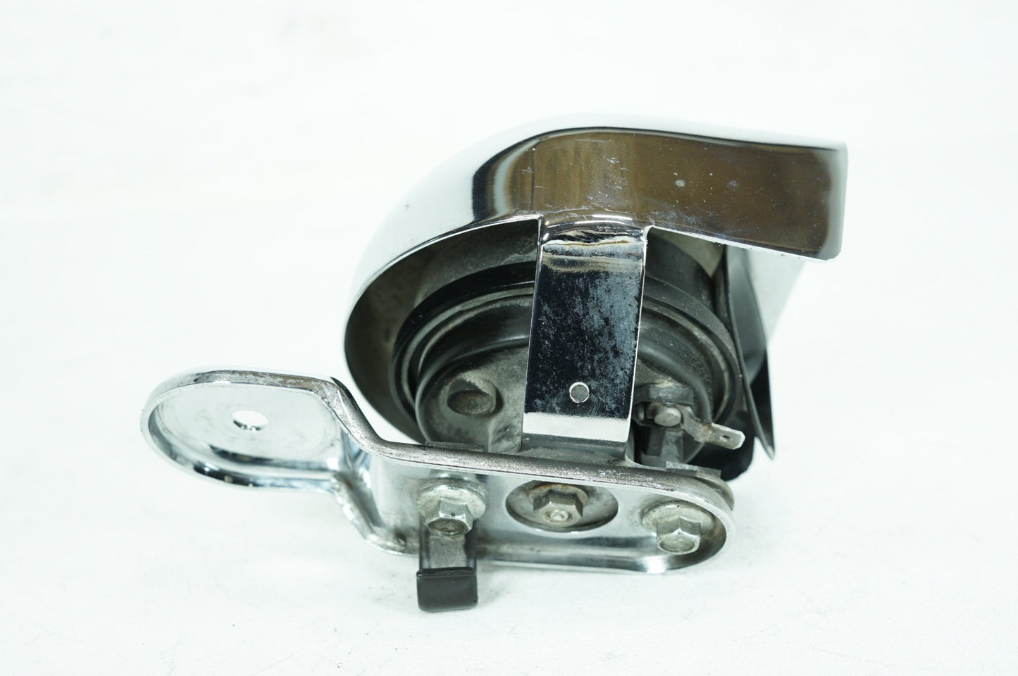2007 - 2012 Harley-Davidson Softail Custom Horn Signal Klaxon Chrome Cover 69012-93A