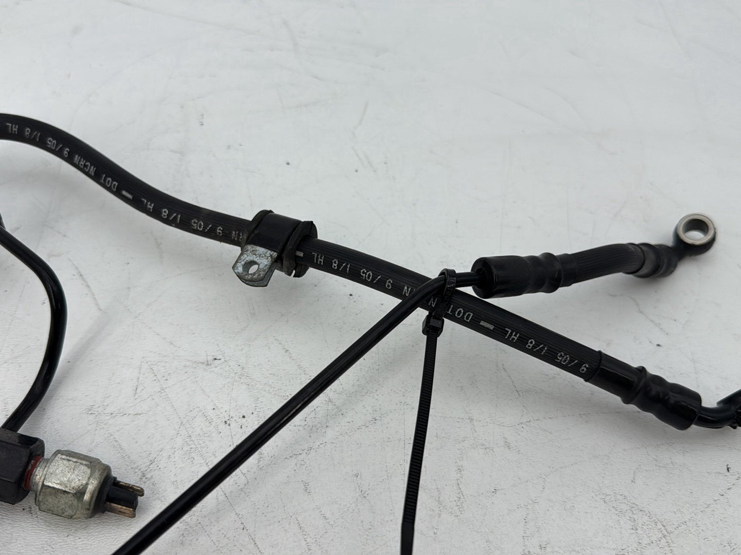 2004 - 2013 Harley-Davidson Sportster 1200 Custom Rear Brake Hose Line Pipe 44429-06