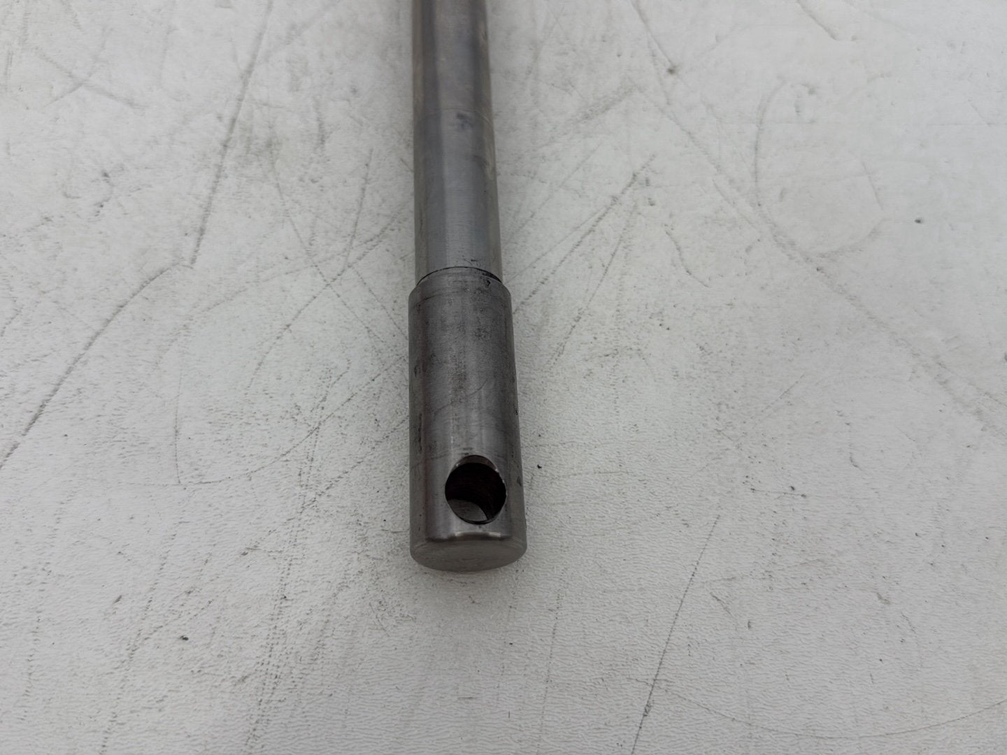 2005 Harley Heritage Softail Classic FLSTCI OEM Front Wheel Axle Bolt Shaft