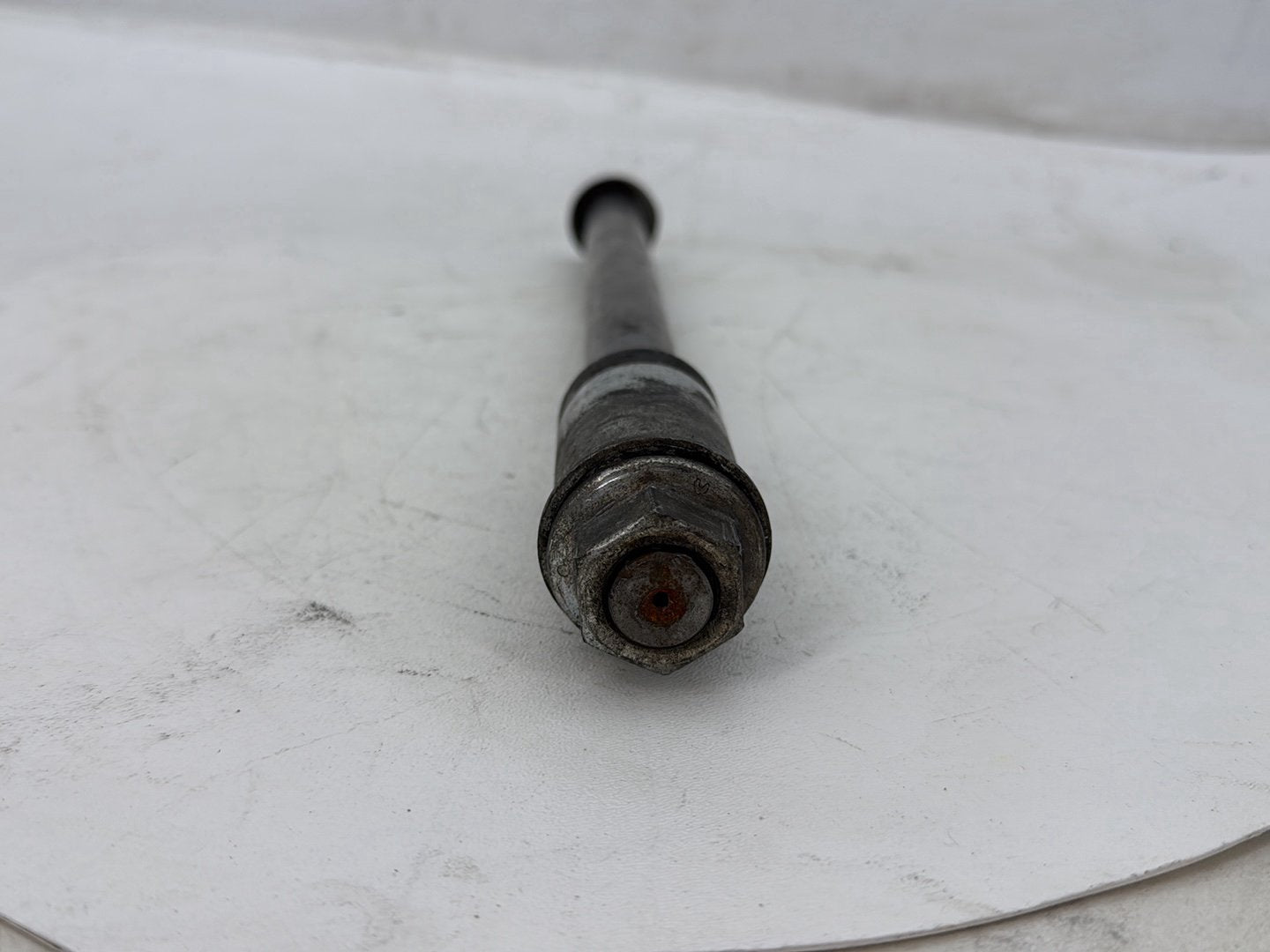 2006 Harley Dyna Super Glide Custom FXDCI OEM Rear Wheel Axle Bolt Shaft