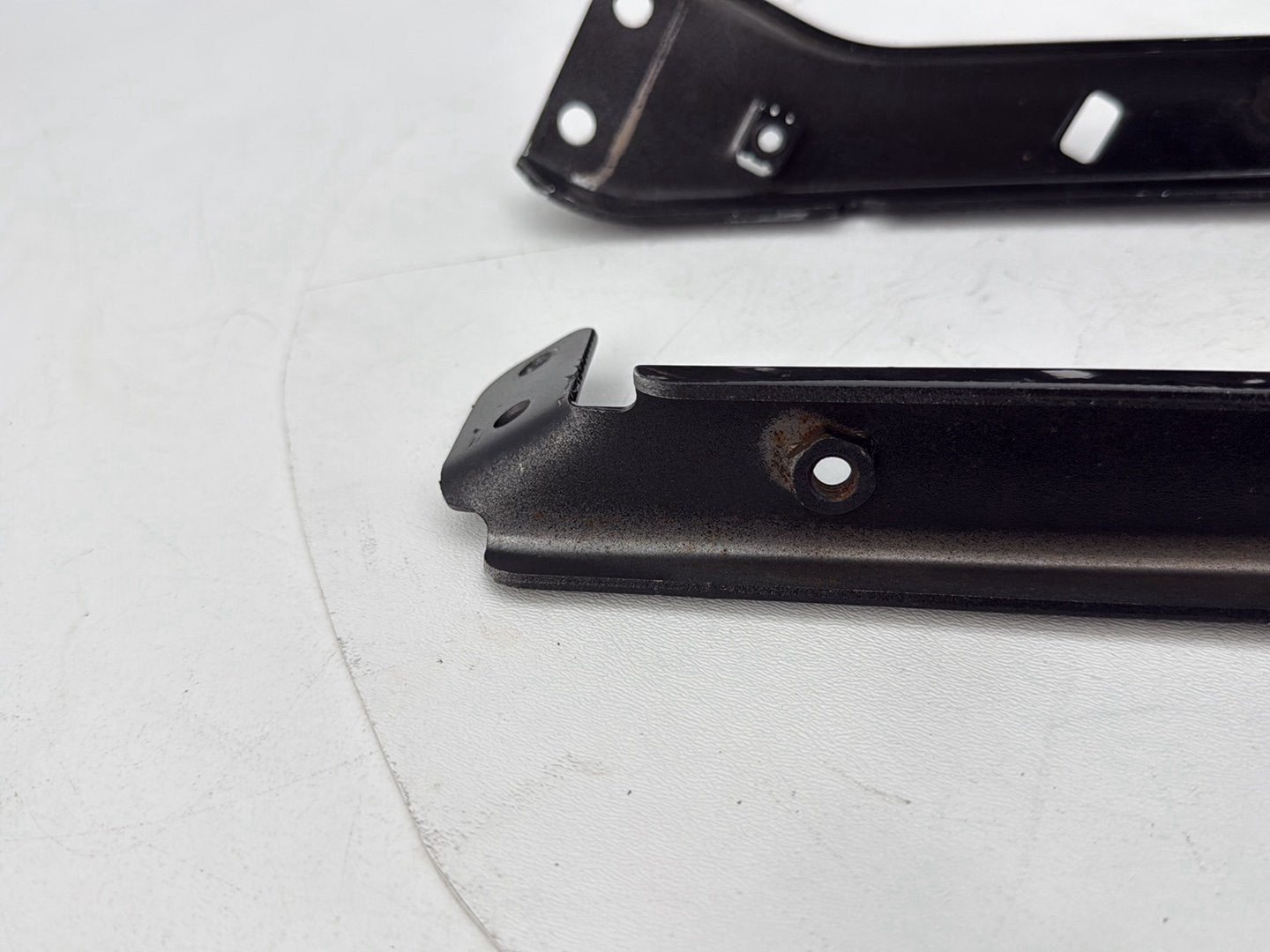 1999 - 2006 Harley-Davidson Touring Electra Glide Left & Right Saddlebag Mount Brackets 90718-79C