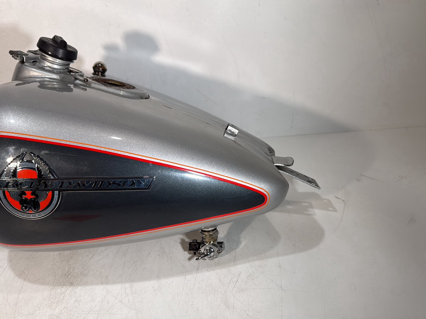1984 - 1998 Harley-Davidson Touring Electra Glide Classic Fuel Gas Tank Gasoline Reservoir w/ Petcock Valve